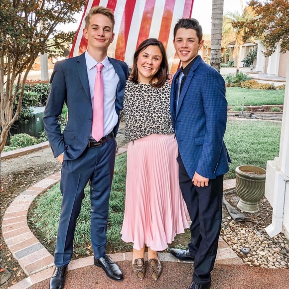 Meet the Posher! - Picture 1 of 4